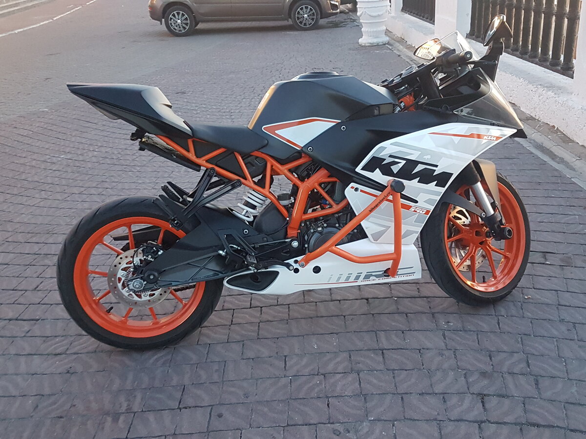 KTM RC 390 ��������������
