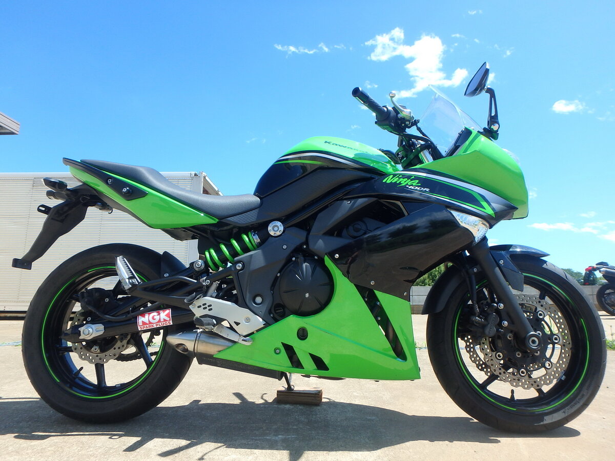 KAWASAKI NINJA 400 