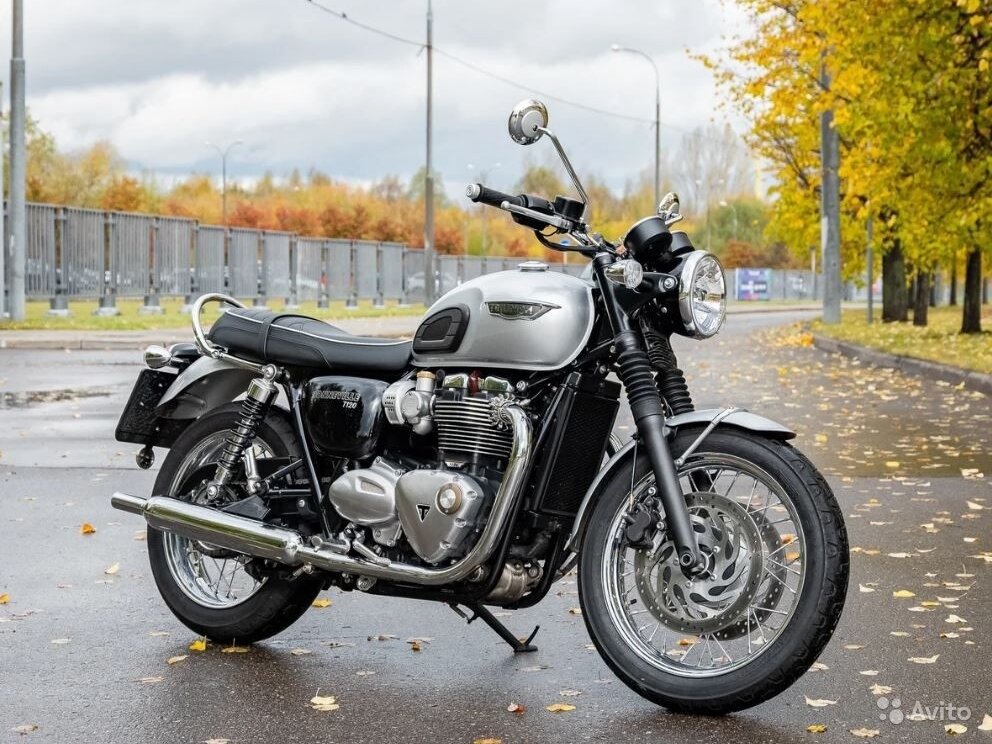 TRIUMPH BONNEVILLE T120 ������