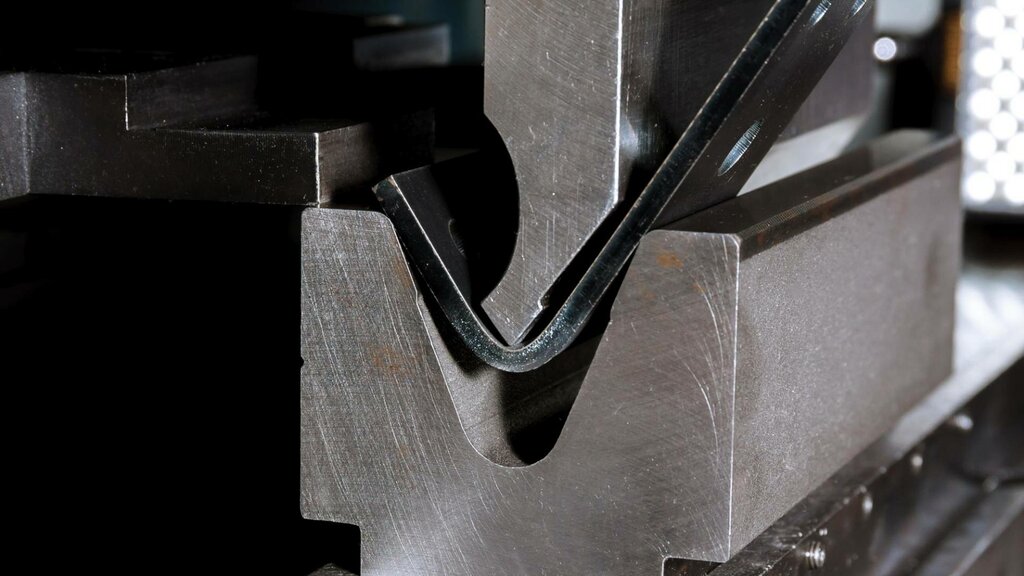 Подходящие материалы для гибки и критерии их выбора